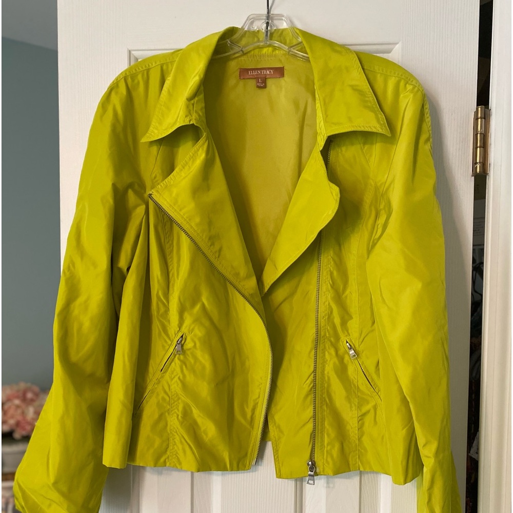 ELLEN TRACY—Light jacket, casual design, beautiful lime green, fully lined.